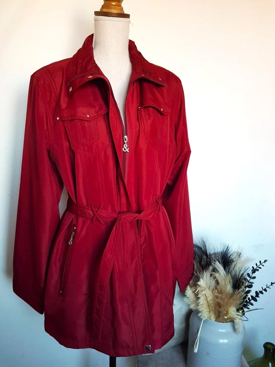 💄Veste mi-saison / Manteau léger rouge Saturne (T. 44/48)
